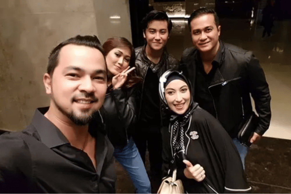 _7 Fakta Keluarga Adjie Pangestu, Diduga Papanya Ressa Rossano 5.png