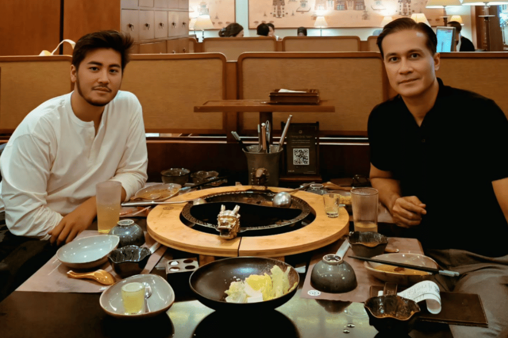 _7 Fakta Keluarga Adjie Pangestu, Diduga Papanya Ressa Rossano .png