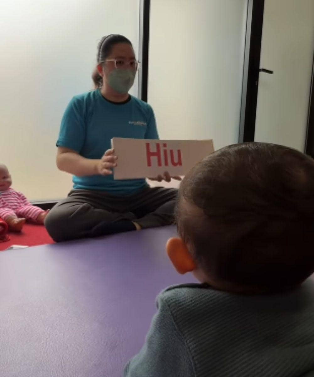 Instagram.com/thariqhalilintar