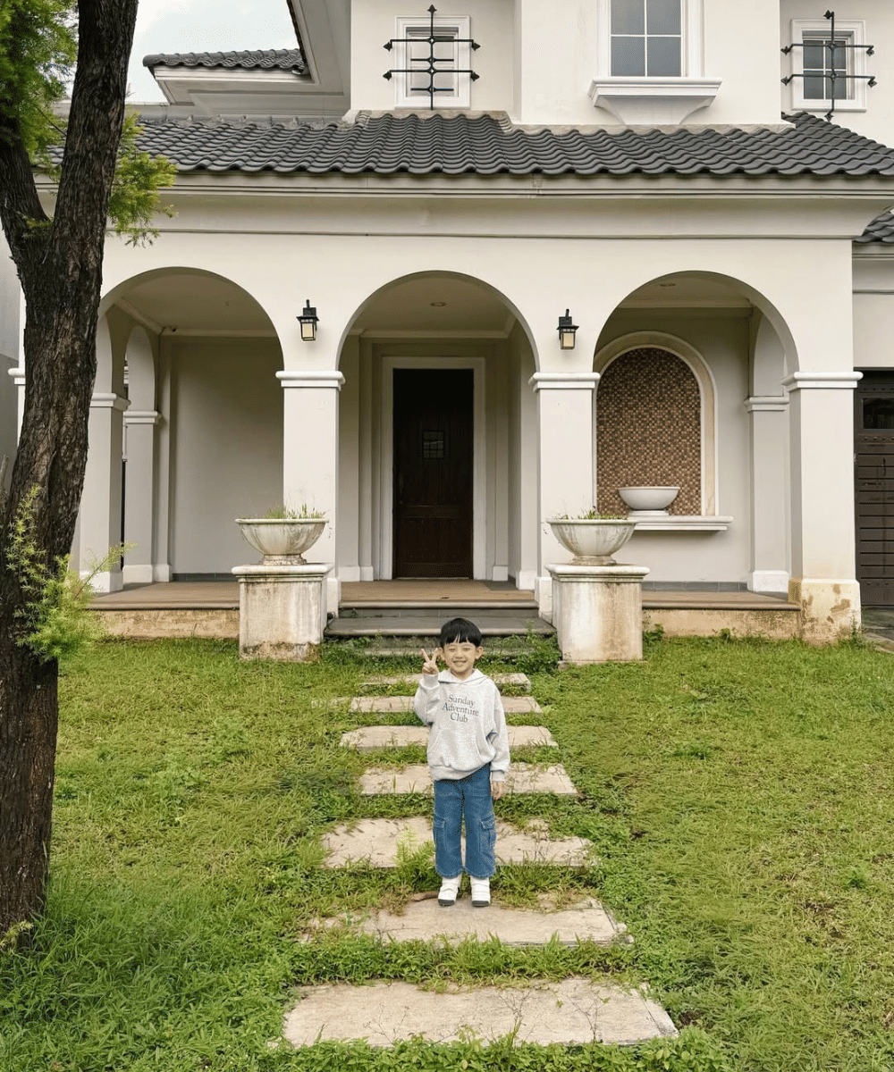 Billy Davidson dan Patricia Devina Resmi Punya Rumah Baru