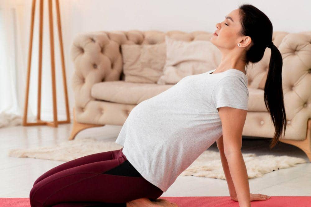 Latihan fisik bagi ibu hamil yang mempermudah persalinan 