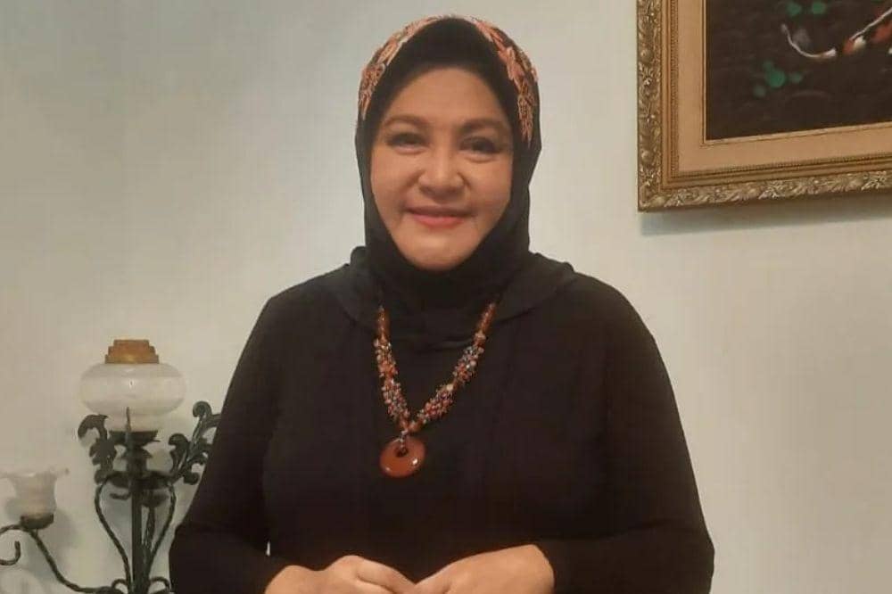 6 Fakta Emilia Contessa Ibunda Denada COVER