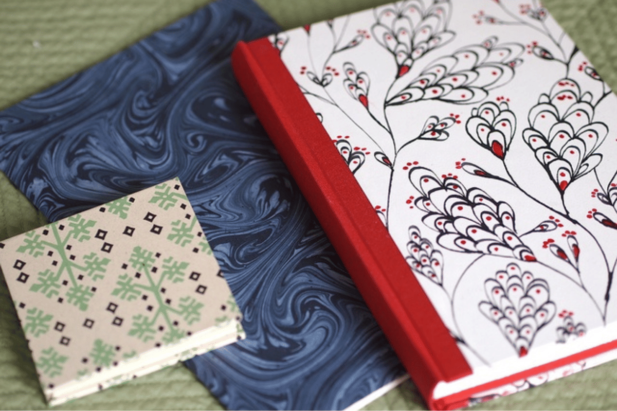 Alodita Kasih Tips Menyampul Buku ala Jepang, Praktis dan Estetik!