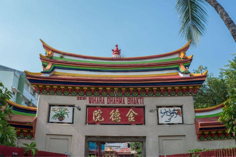 Kelenteng Kim Tek Le