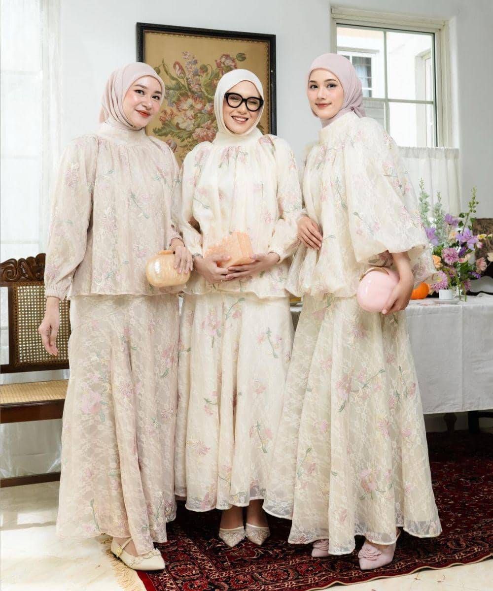 Brand lokal dengan koleksi baju lebaran sarimbit 