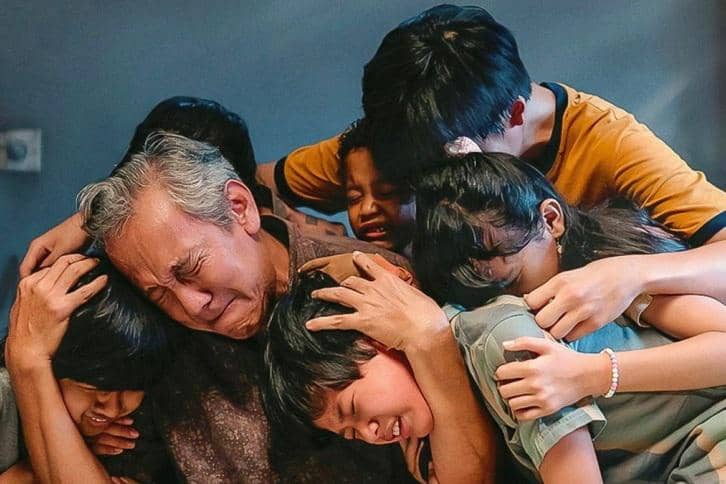 adegan dalam film Surat untuk Masa Mudaku