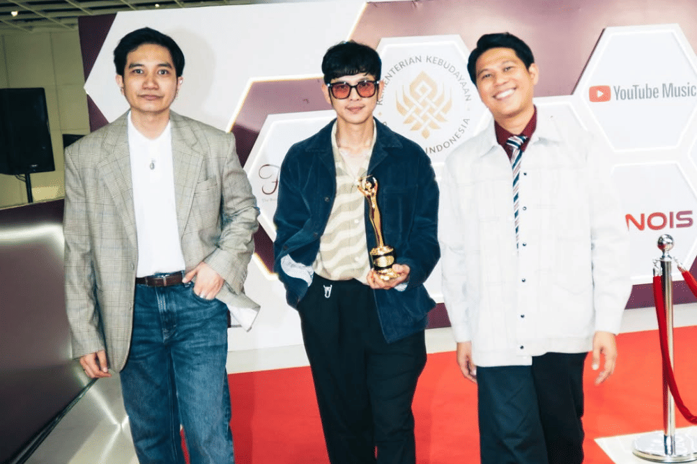 Lirik Lagu 'HA HA' Shabrina Leanor