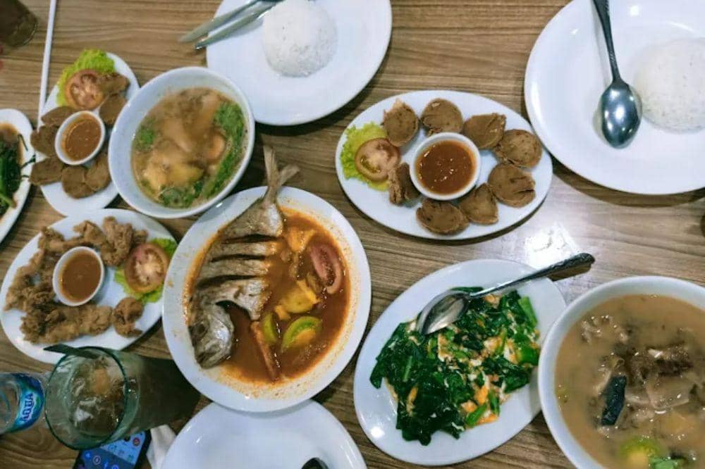 7 Tempat Makan Halal di Kelapa Gading, Jangan Sampai Terlewat!