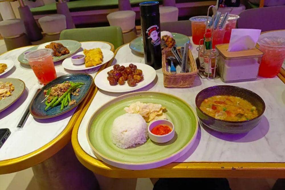 7 Tempat Makan Halal di Kelapa Gading, Jangan Sampai Terlewat!