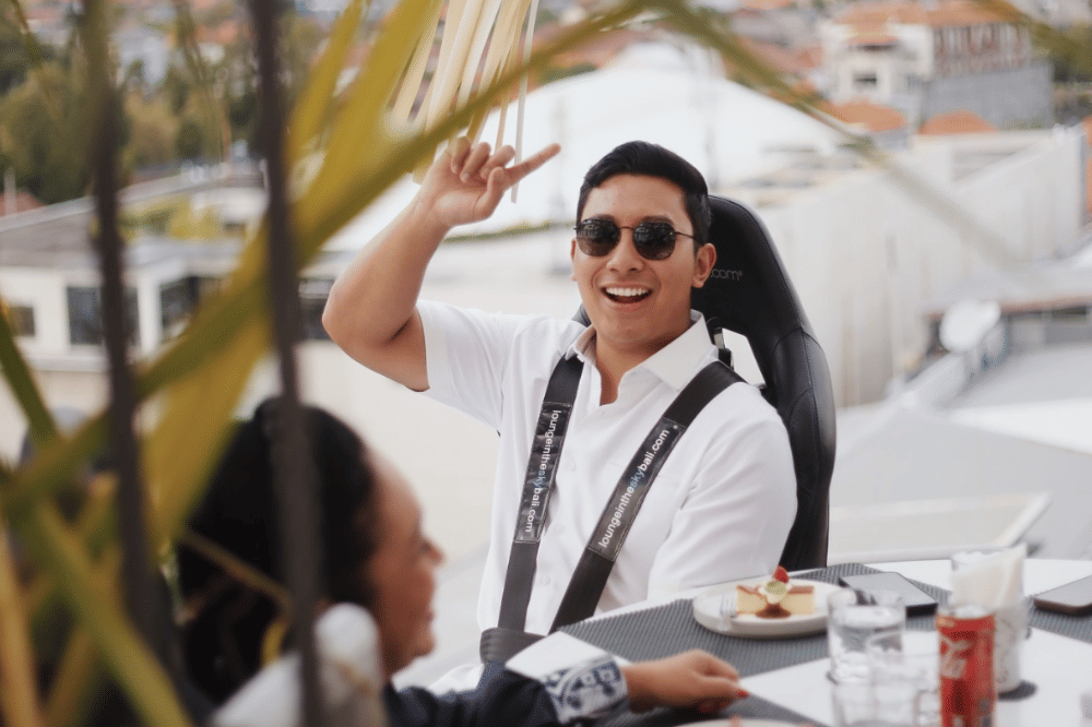 Profil dan Biodata Darma Mangkuluhur Hutomo, Pewaris Keluarga Cendana (5).png