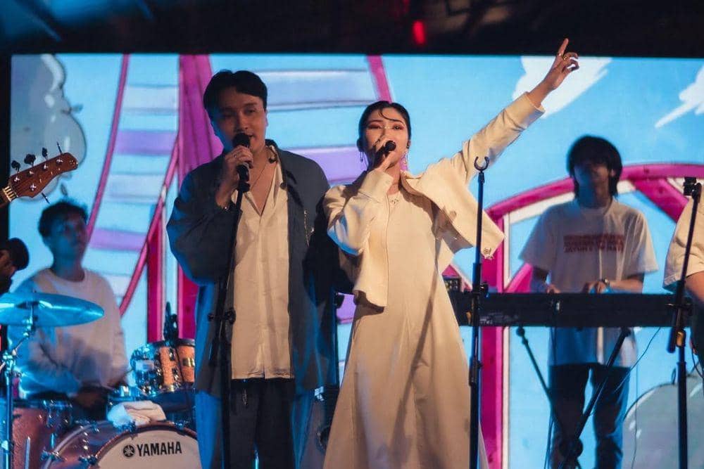 Isyana Sarasvati dan Rayhan Maditra