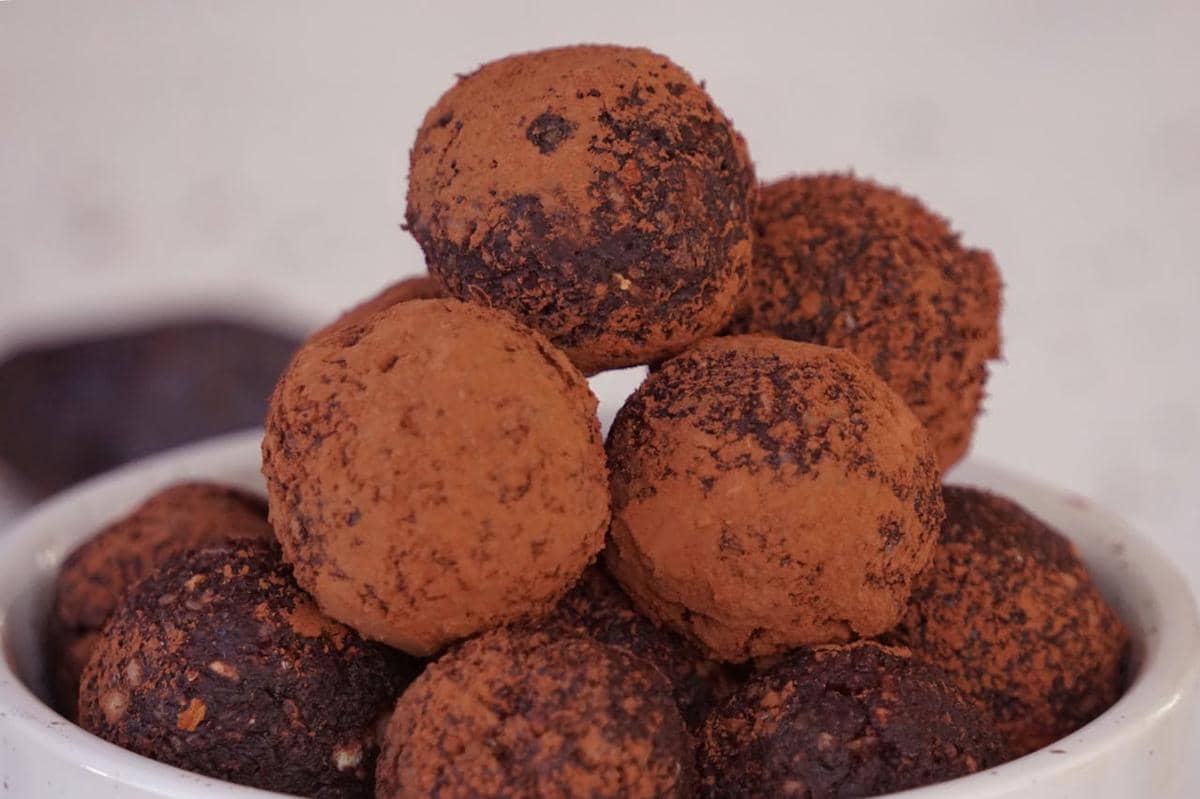 5 Cara Menyimpan Dubai Chewy Cookie, Tetap Lembut dan Enak