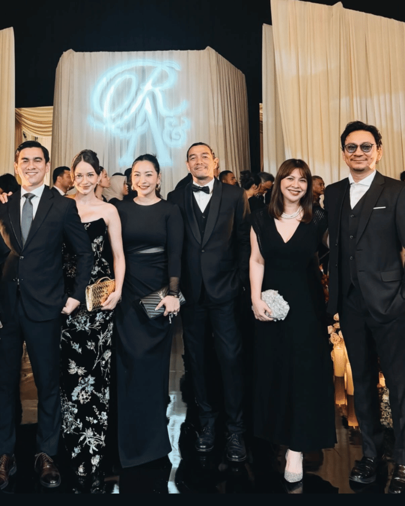 artis di nikahan rangga & angie