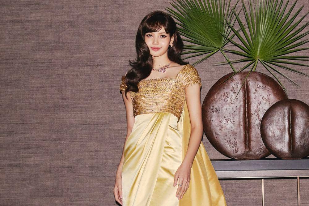 lisa blackpink dress emas balmain