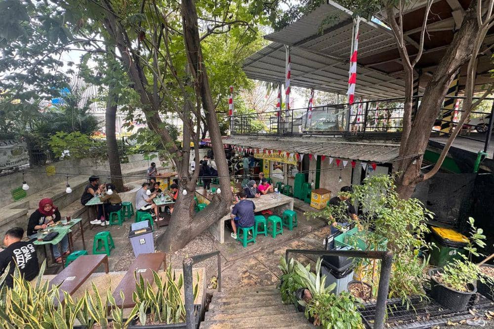 7 Tempat Makan Murah di SCBD, Rasanya Enak dan Ramah di Kantong (7).jpg