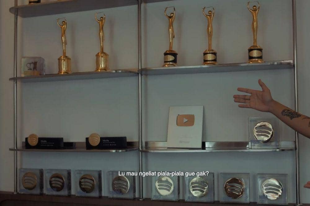 8 Foto Kantor Hindia Alias Baskara Putra 1