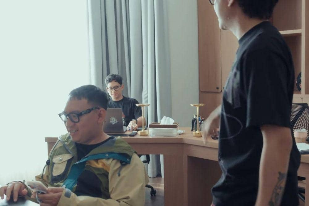 8 Foto Kantor Hindia Alias Baskara Putra 4