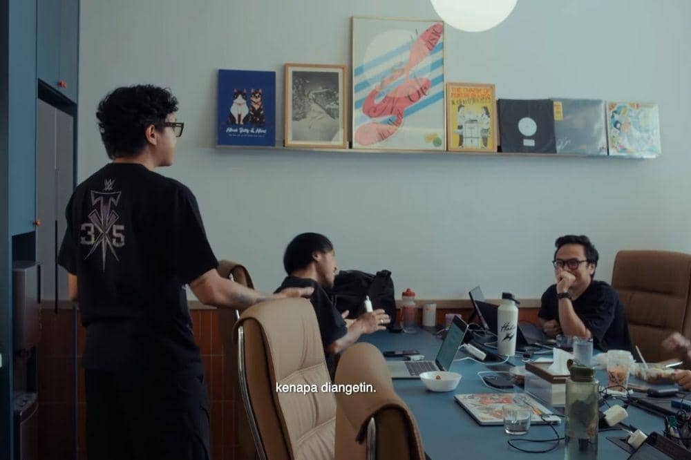 8 Foto Kantor Hindia Alias Baskara Putra 3