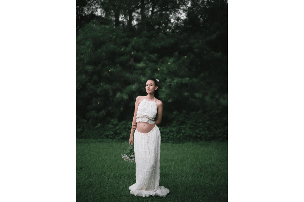 Foto Shenina Cinnamon Pamer Baby Bump 3.png