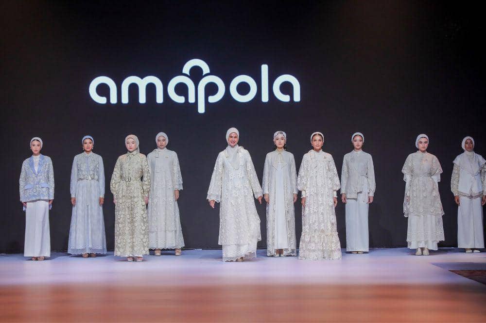 Paula Verhoeven rilis koleksi Lebaran fleur reveire yang bernuansa lembut