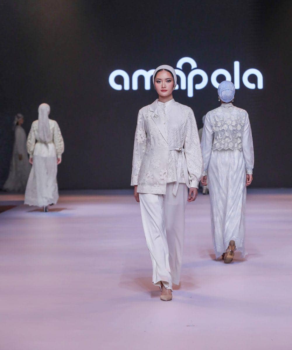 Paula Verhoeven rilis koleksi Lebaran fleur reveire yang bernuansa lembut 