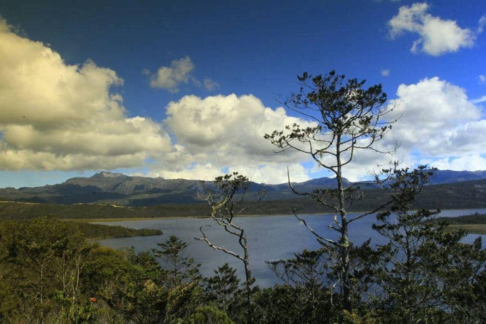 5 Danau Tertinggi di Indonesia, Ranu Kumbolo Masuk Dalam Daftar Ini (Danau Haberna)