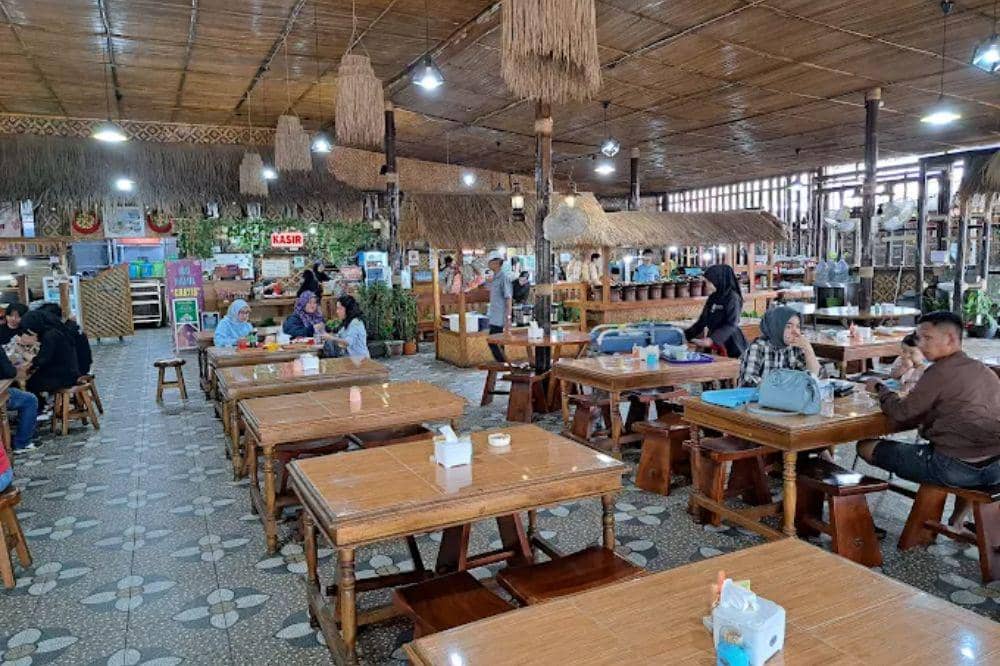 6 Tempat Sarapan di Palembang yang Legendaris dan Wajib Dikunjungi