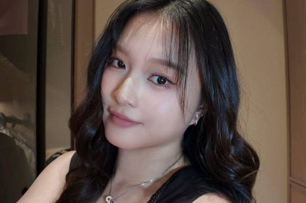 Selfie setelah Jadi Mama, Ini Julukan Netizen untuk Vior (3).jpg