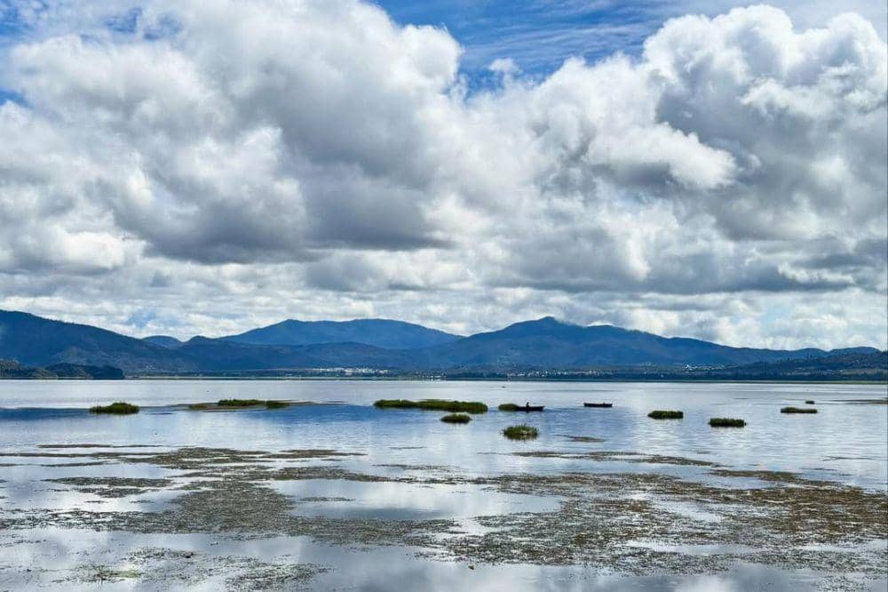 5 Danau Tertinggi di Indonesia, Ranu Kumbolo Masuk Dalam Daftar Ini (Danau Tigi)