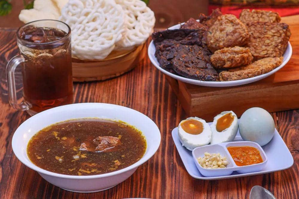 7 Tempat Sarapan di Malang, Harga Rp10.000 Sudah Bikin Kenyang Banget!