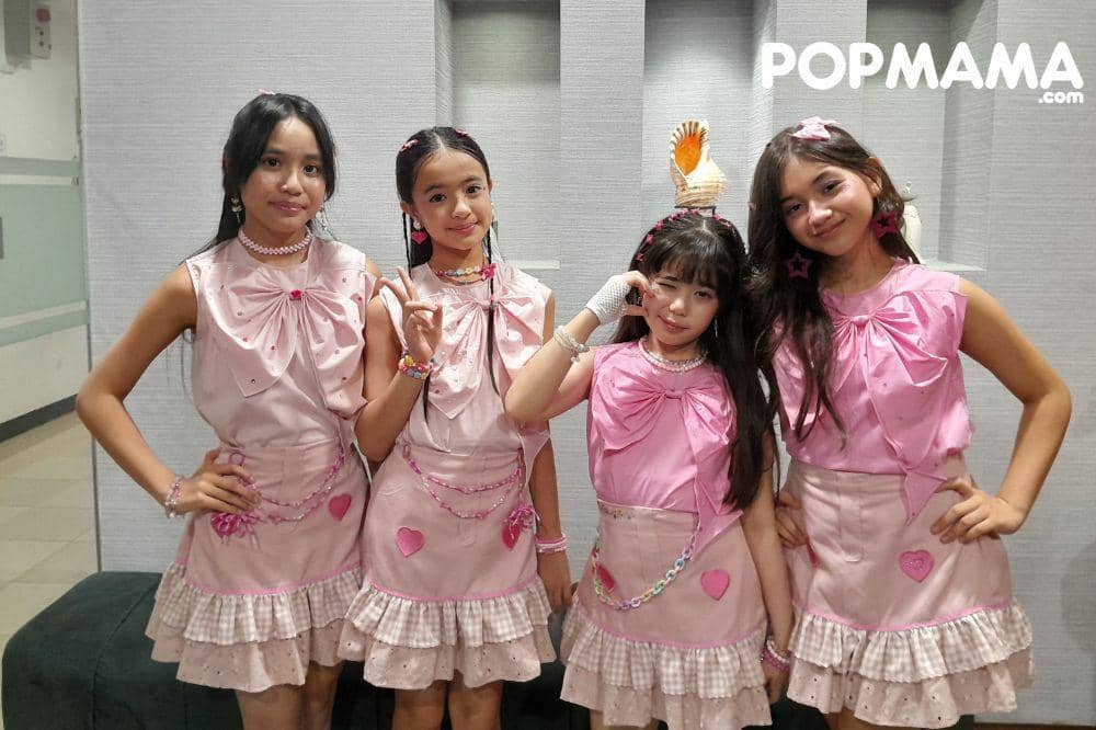 Persiapan Glitter sebelum tampil di acara Popmama Birthday Bash 2026