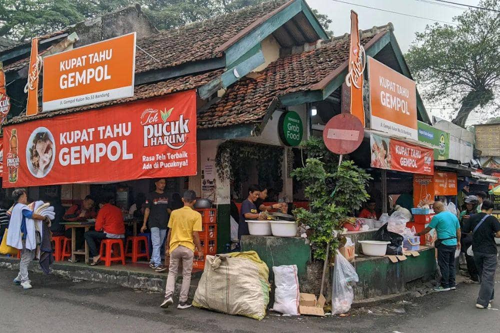 7 Tempat Sarapan di Bandung, Pilihan Enak Isi Energi Pagi (2).jpg