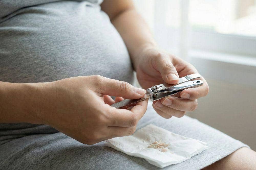 7 Tips Merawat Kuku Tetap Sehat saat Hamil 1