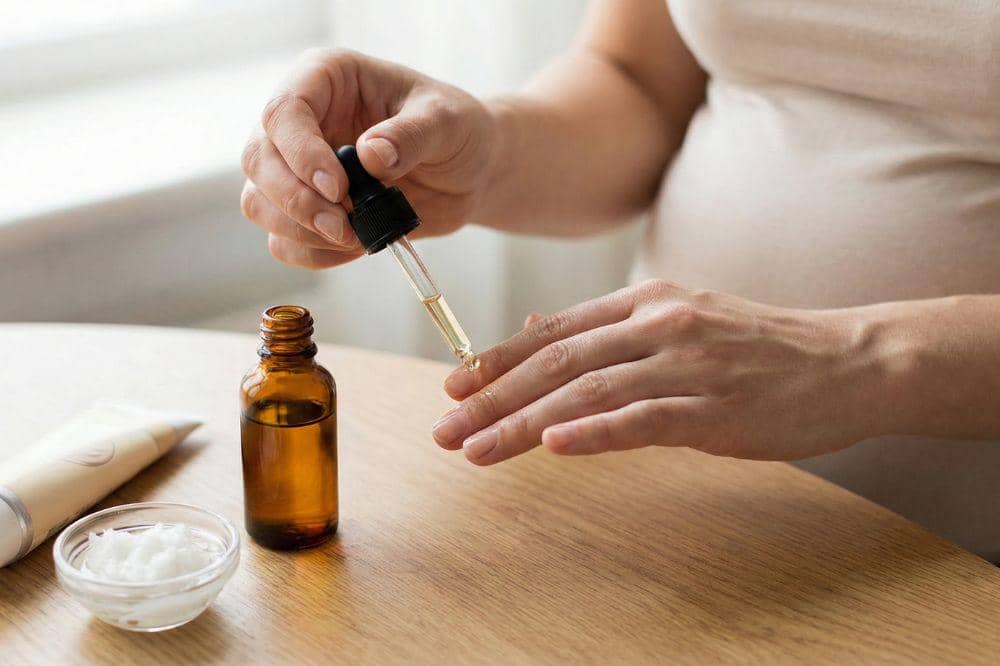 7 Tips Merawat Kuku Tetap Sehat saat Hamil 2