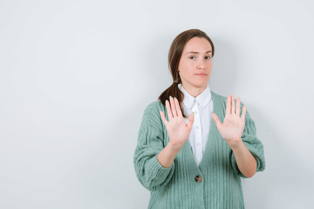 8 Cara Berhenti Jadi People Pleaser, Jangan Ragu Bilang Tidak! (4).png