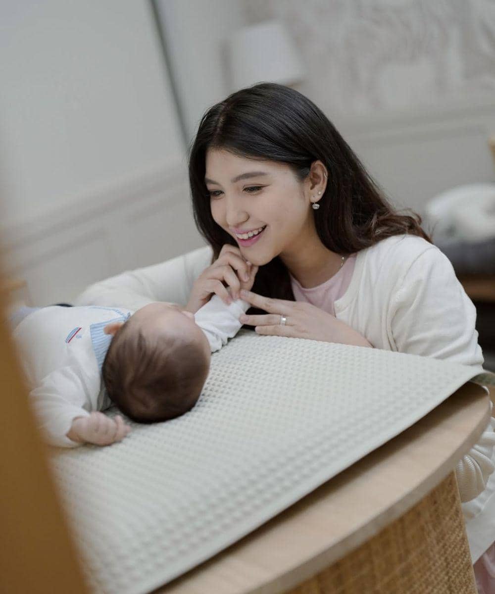 Dewi Paramita (Mici)