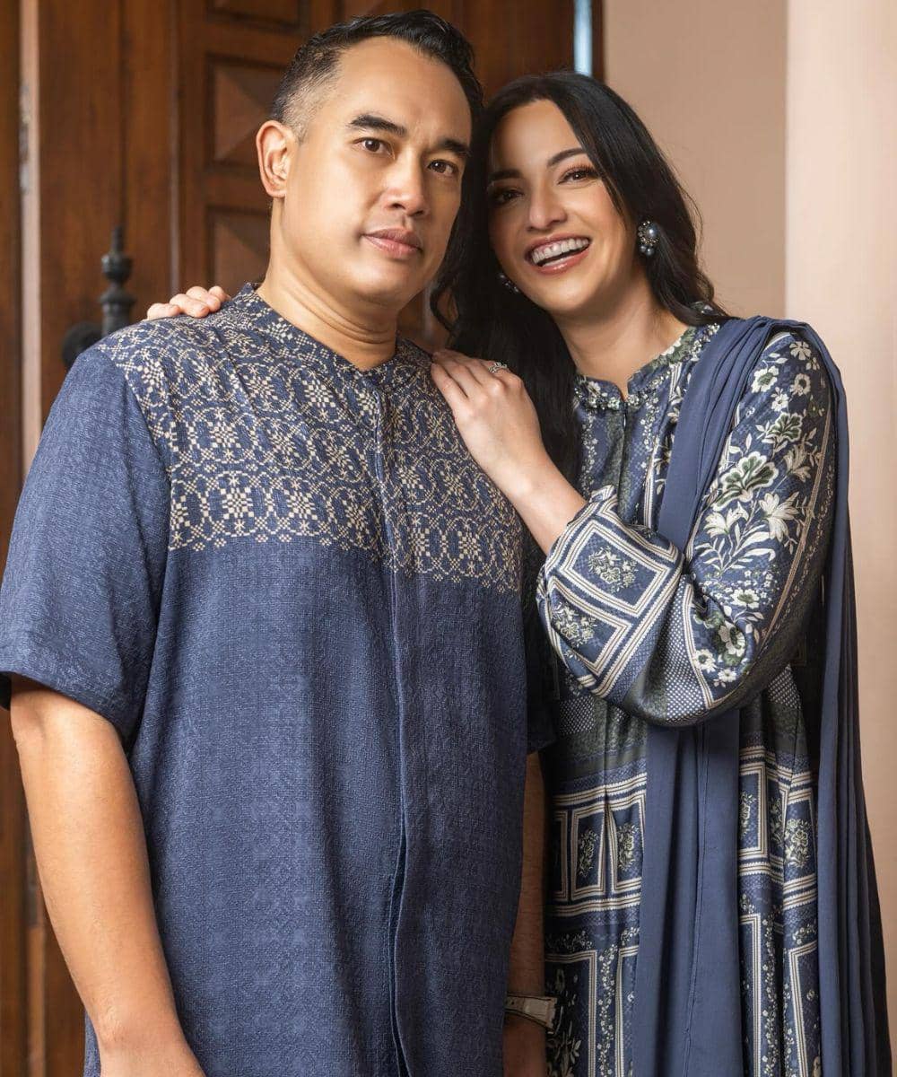 Potret Keluarga Nia Ramadhani jadi model baju muslim brand lokal 