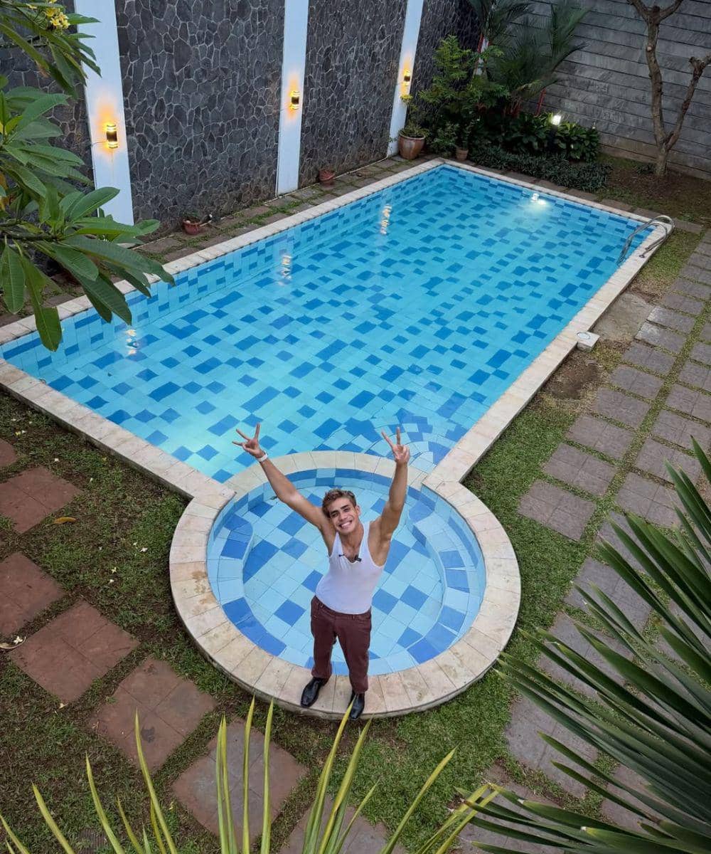 7 Foto Rumah Baru Aisar Khaled yang Mewah 2