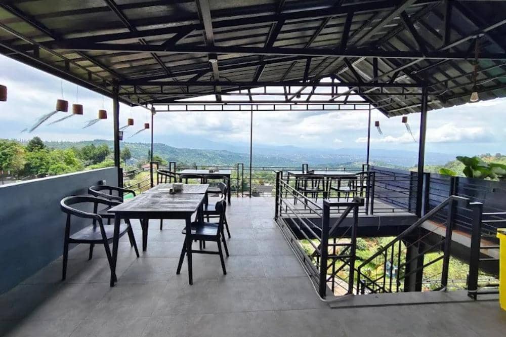 6 Tempat Sarapan di Sentul dengan View Alam yang Bikin Betah.jpg