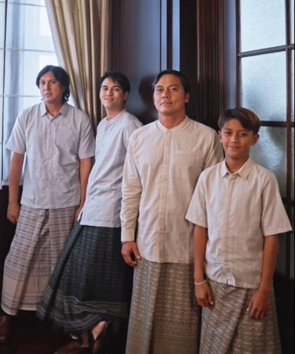 Potret keluarga Luna Maya jadi model baju muslim 