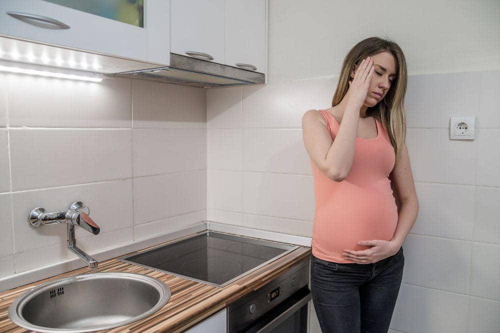 Mengapa Kontraksi Tidak Terasa Kuat Menjelang Persalinan?