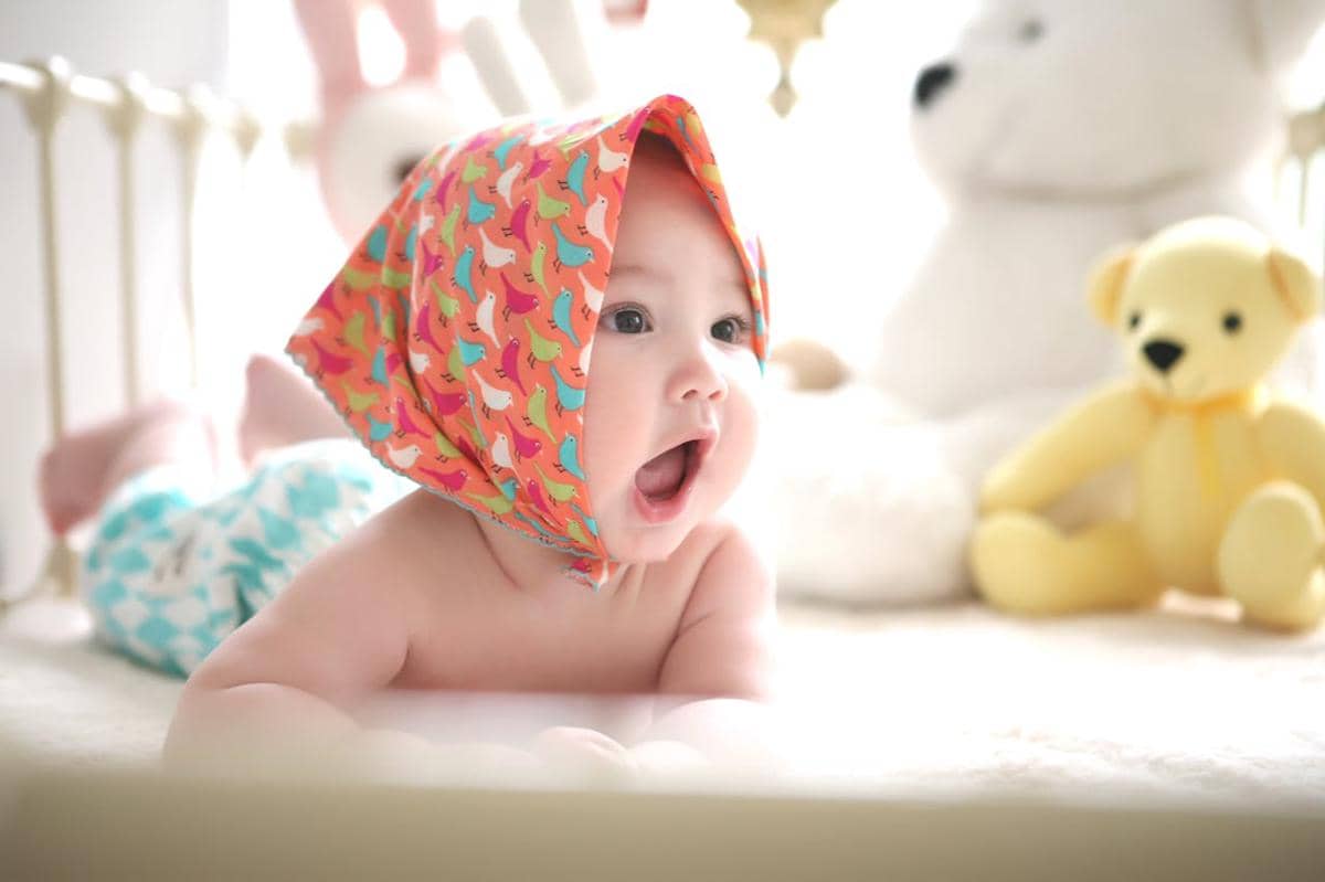 Beri bayi kesempatan untuk merespons dan gantian berbicara