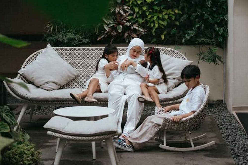 Usai Melahirkan, Nina Zatulini Sebut Peran Ibu Tak Ada Akhirnya