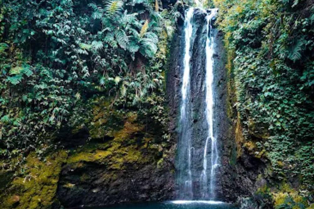 8 Curug di Gunung Salak dengan Trek Seru dan Pemandangan Hijau - Curug Pangeran