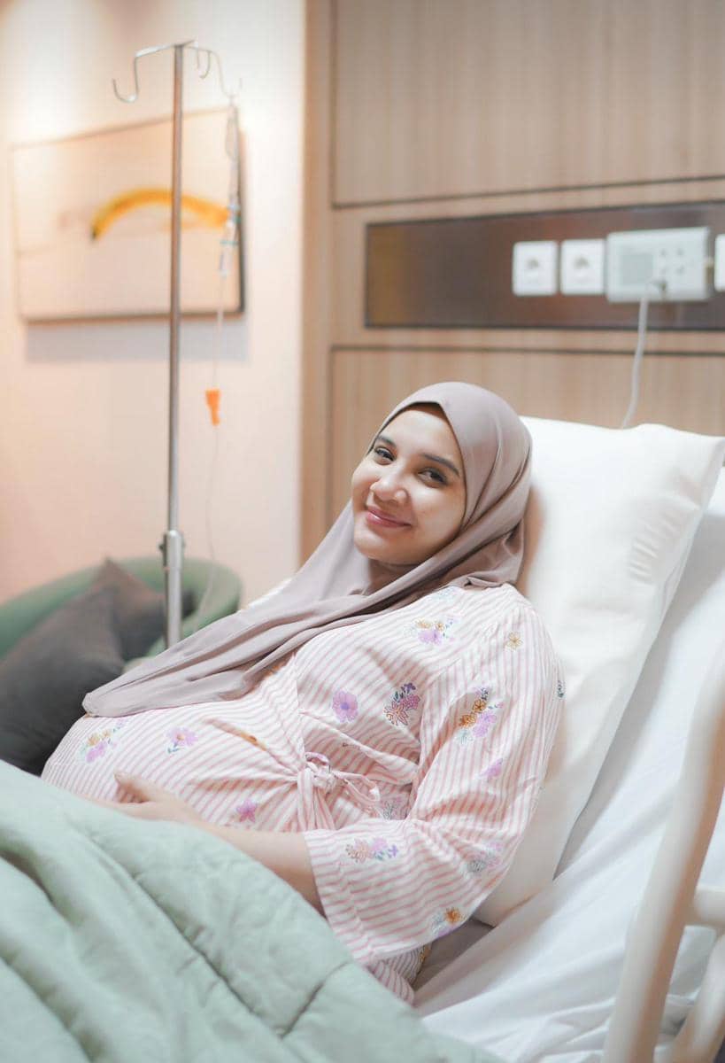 instagram.com/bukaan.moment