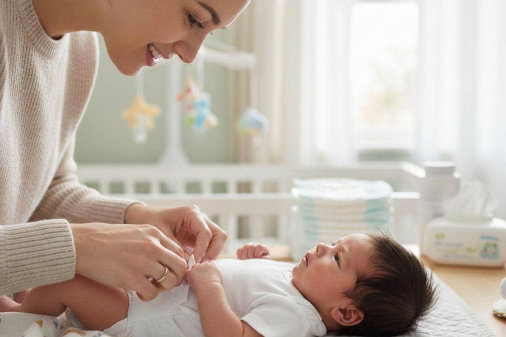 Ternyata Ini Penyebab Bayi Sering Pipis setelah Popok Dibuka