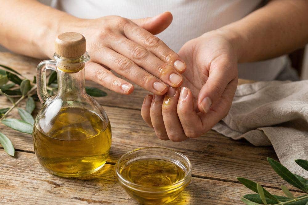 6 Cara Ibu Hamil Merawat Kuku dengan Bahan Alami 1