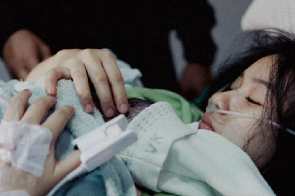 7 Artis Indonesia yang Melahirkan di Bulan Ramadan dari Tahun ke Tahun