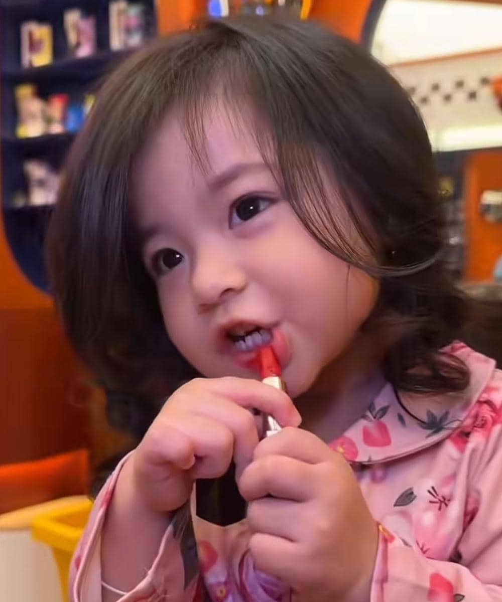 Lyora Beverly saat treatment