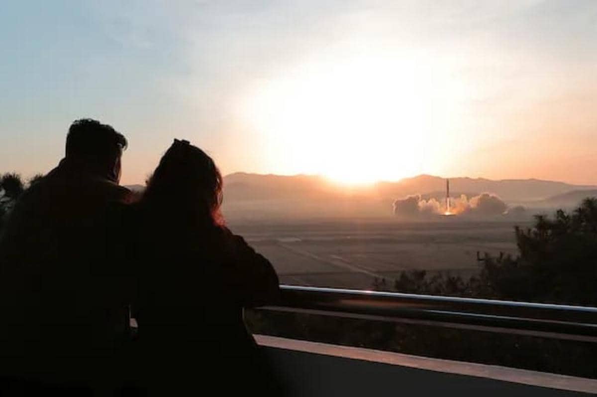 Kim Jong Un bersam Ju Ae